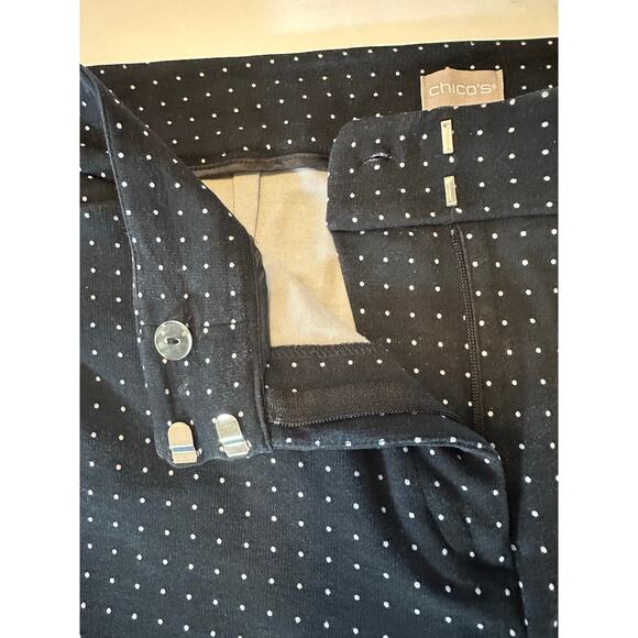 Chico’s Black & White Polka Dot Knit Pants Size 1 US 8 Stretch Front Zipper - Picture 6 of 9
